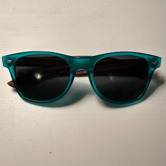 Blue Planet Polarized Sunglasses - Picture 1 of 7